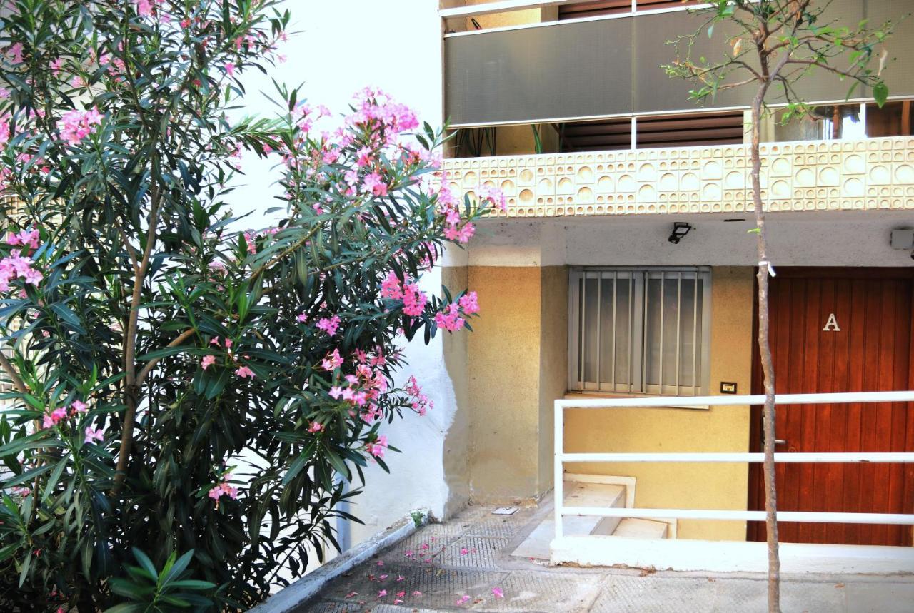 Persey Apartment Atenas Exterior foto